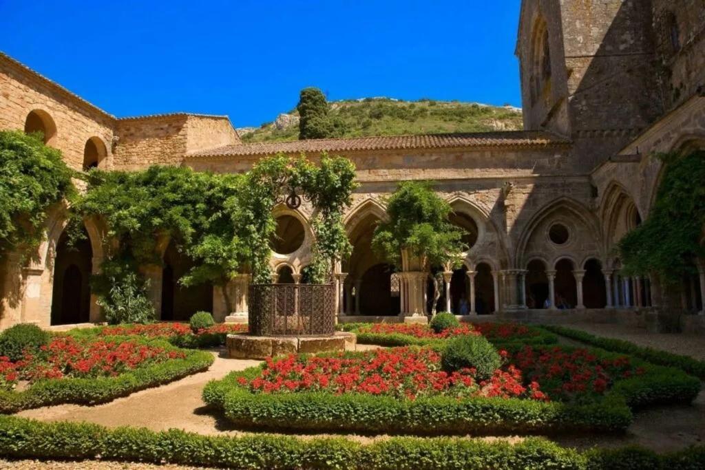 You&Me Narbonne Exterior photo